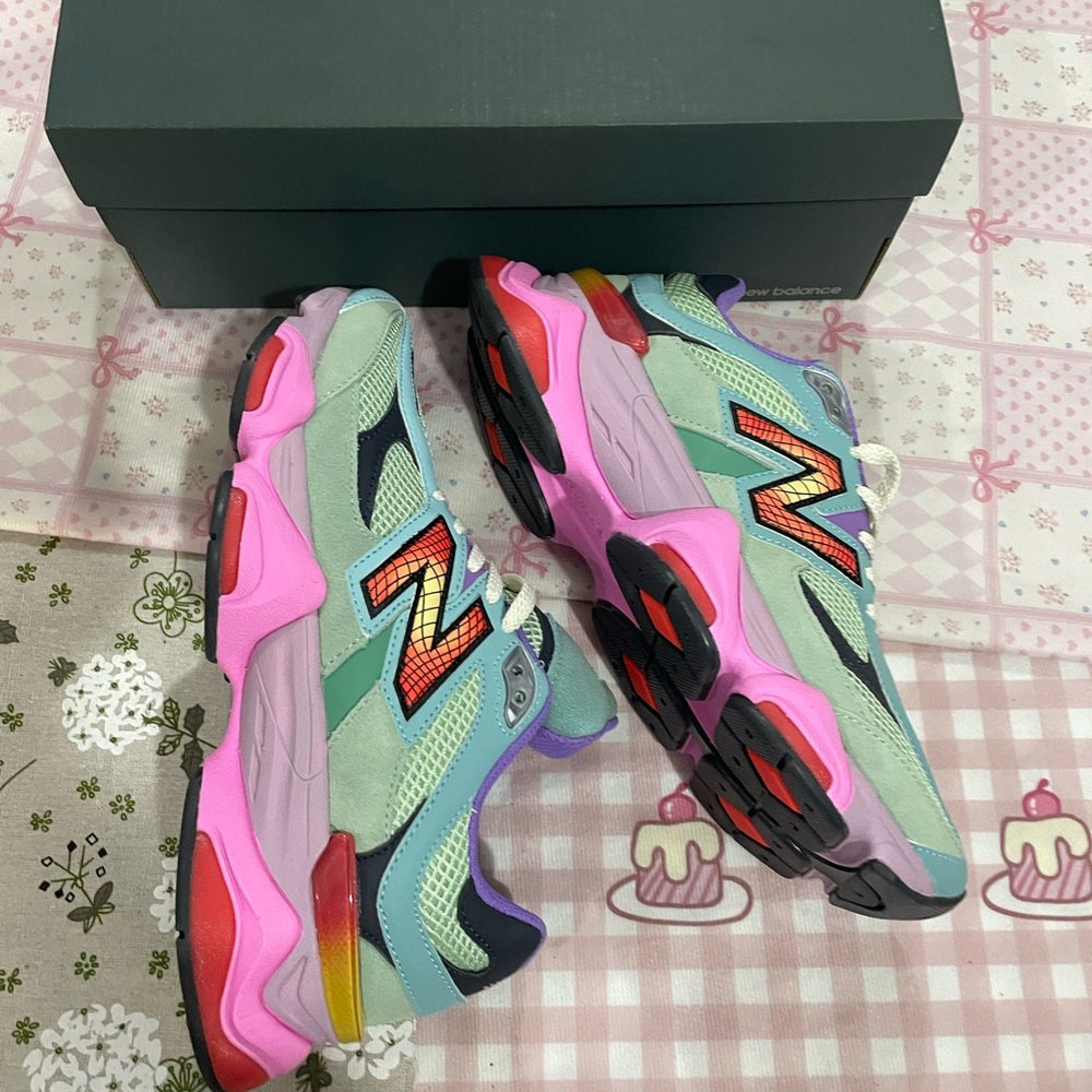 New Balance Multi-Color Mint & Pink Chunky Sneakers